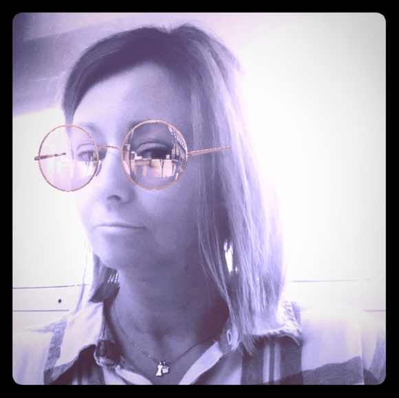 Meet your Posher, Tina - Picture 4 of 5